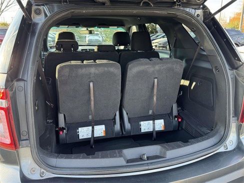 Used 2015 Ford Explorer XLT w/ Equipment Group 201B image 11