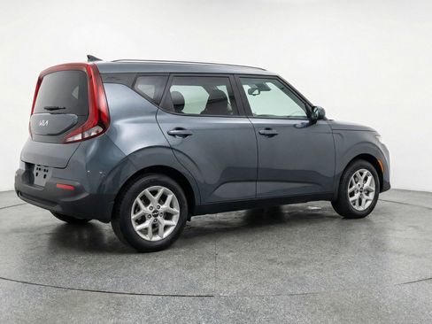 Used 2025 Kia Soul LX w/ LX Technology Package image 9
