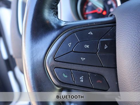 Used 2022 Dodge Charger SXT image 4