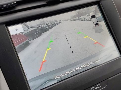 Used 2020 Ford Fusion SE image 18