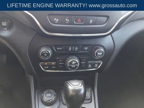 Used 2023 Jeep Cherokee Altitude Lux AWD/4WD image 28