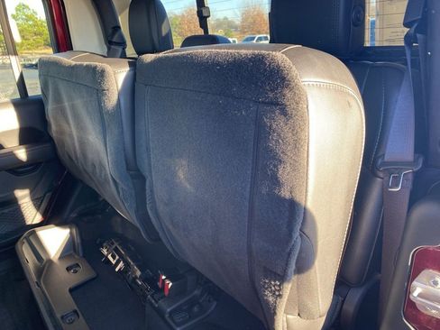 Used 2021 Jeep Gladiator Mojave image 37