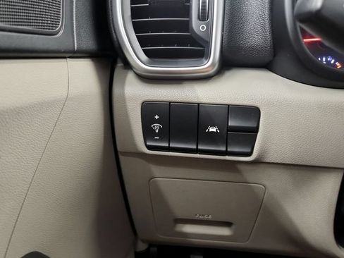 Used 2020 Kia Sportage LX FWD image 34