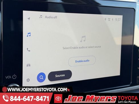 Used 2025 Toyota Camry LE image 18