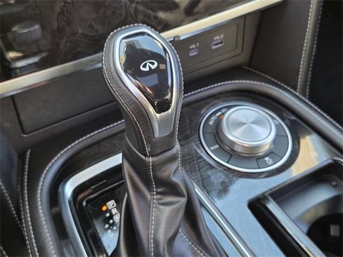 Certified 2024 INFINITI QX80 Sensory image 29