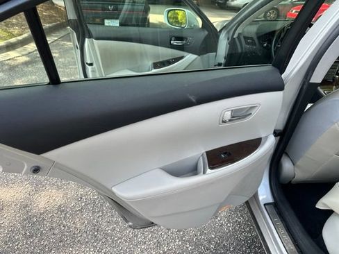 Used 2010 Lexus ES 350 FWD image 10
