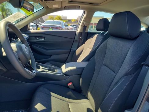 Certified 2025 Honda Accord SE image 16