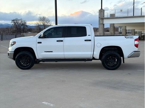 Used 2019 Toyota Tundra SR5 w/ SR5 Upgrade Package image 4