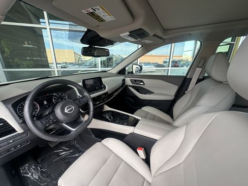 Used 2023 Nissan Rogue SL image 37