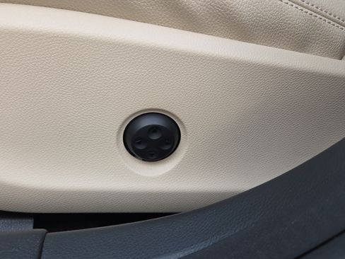 Certified 2017 Mercedes-Benz CLA 250 image 10