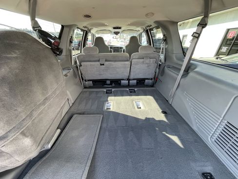Used 2003 Ford Excursion XLT image 10