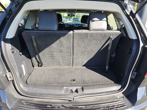 Used 2010 Dodge Journey R/T w/ Flexible Seating Group image 30