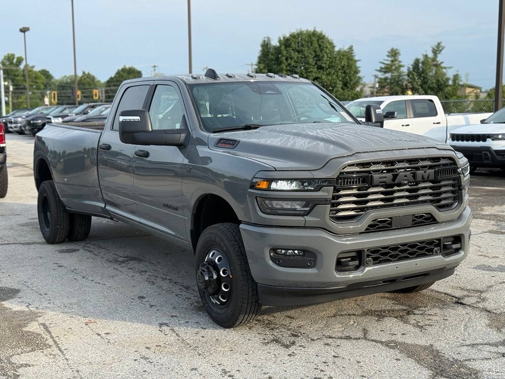 New 2027 RAM 3500 Big Horn AWD/4WD image 4