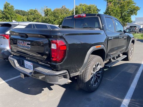 Used 2024 GMC Canyon Denali AWD/4WD image 2