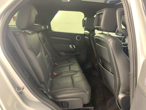 Used 2019 Land Rover Discovery HSE AWD/4WD image 38