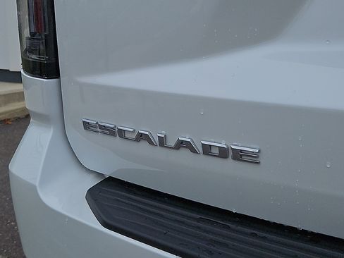 Certified 2025 Cadillac Escalade Sport Platinum AWD/4WD image 33