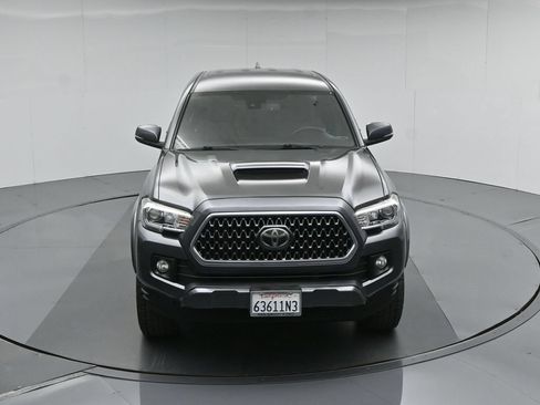 Used 2019 Toyota Tacoma TRD Sport AWD/4WD image 38