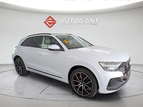 Used 2019 Audi Q8 Prestige w/ Luxury Package image 6