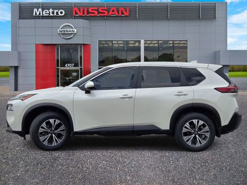 Certified 2023 Nissan Rogue SV AWD/4WD image 3