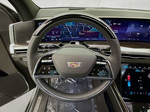 Used 2025 Cadillac Escalade Premium Luxury w/ Touring Package image 11