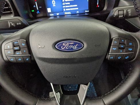 New 2025 Ford Maverick Lariat w/ Black Appearance Package image 17