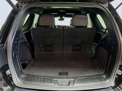 Used 2023 Dodge Durango GT image 23