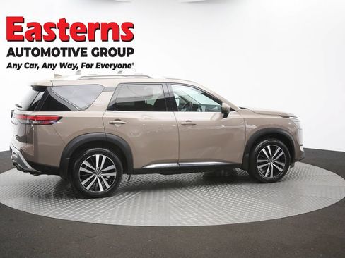 Used 2023 Nissan Pathfinder Platinum w/ Cargo Package AWD/4WD image 46
