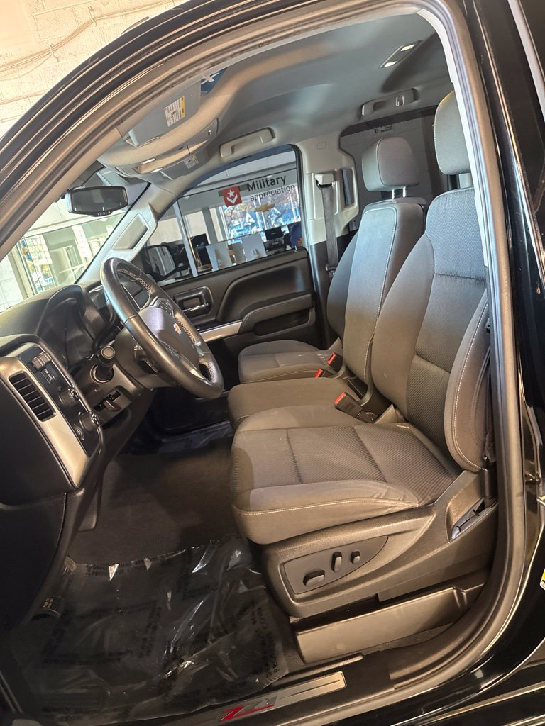 Used 2019 Chevrolet Silverado 1500 LT w/ All Star Edition AWD/4WD image 7