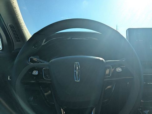 New 2025 Lincoln Corsair FWD w/ Equipment Group 101A image 24