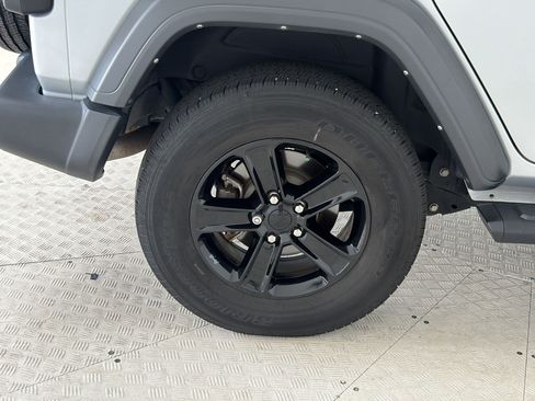 Used 2023 Jeep Wrangler Unlimited Sport AWD/4WD image 12