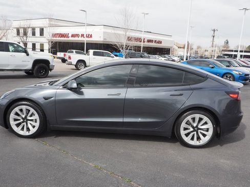 Used 2021 Tesla Model 3 Long Range image 3