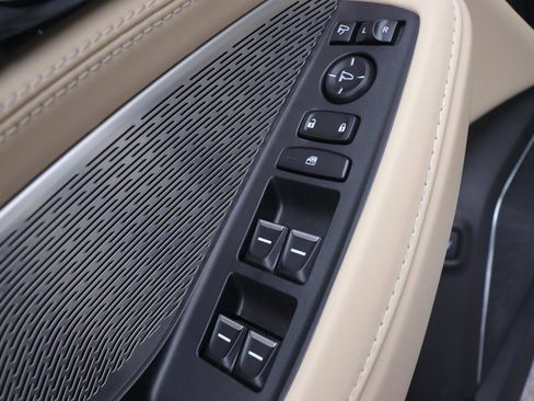 Used 2022 Acura MDX SH-AWD w/ Advance Package image 28