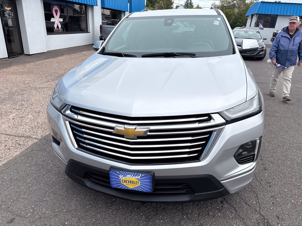 Used 2022 Chevrolet Traverse Premier w/ LPO, Floor Liner Package AWD/4WD image 3