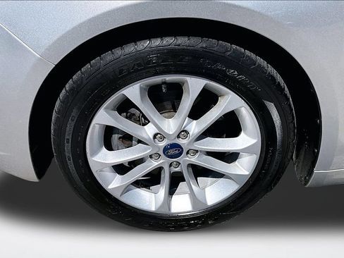 Used 2019 Ford Fusion SE FWD image 31