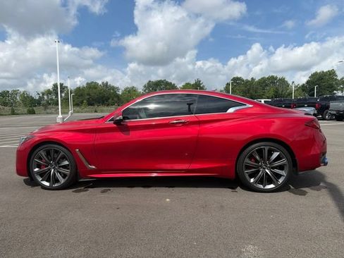Used 2018 INFINITI Q60 Red Sport 400 w/ Pro Active Package AWD/4WD image 11