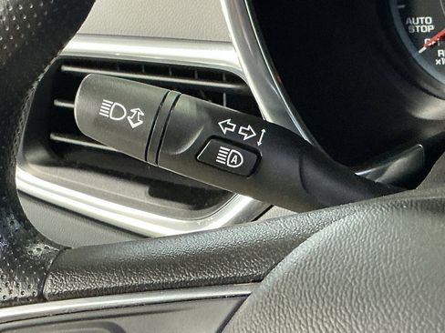 Used 2020 Chevrolet Equinox LS image 11