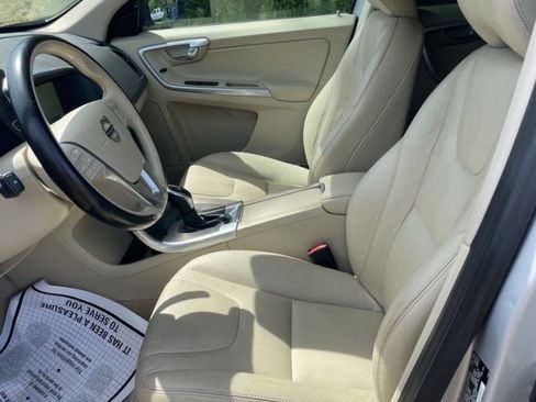 Used 2016 Volvo XC60 T5 Premier image 28