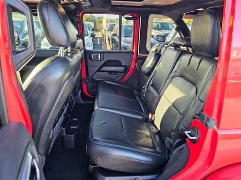 Used 2022 Jeep Wrangler Unlimited Rubicon 4xe w/ Dual Top Group image 16