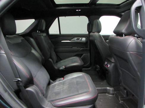 Used 2025 Ford Explorer ST AWD/4WD image 20