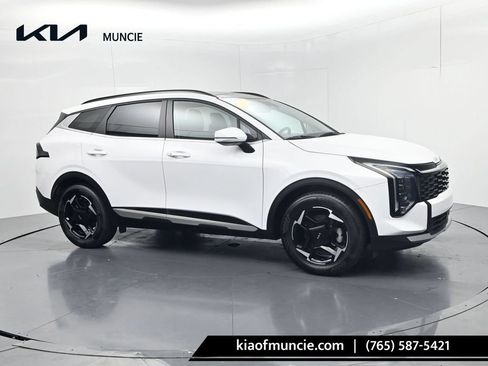 Certified 2026 Kia Sportage EX w/ EX Panorama Roof Package FWD image 1