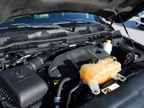 Used 2014 RAM 1500 Laramie w/ Convenience Group image 38