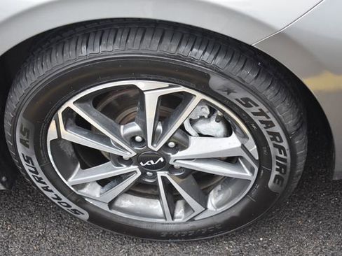 Certified 2023 Kia Forte LXS image 10