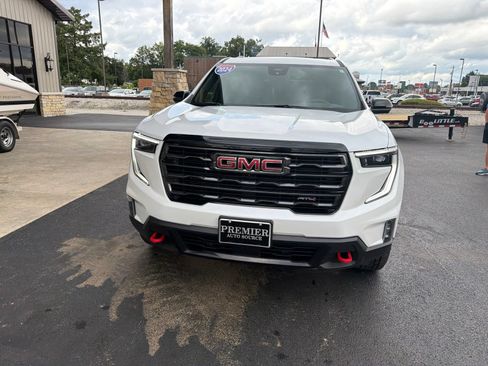 Used 2024 GMC Acadia AT4 w/ Luxury Package AWD/4WD image 22