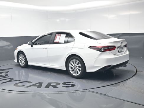 Used 2023 Toyota Camry LE FWD image 7