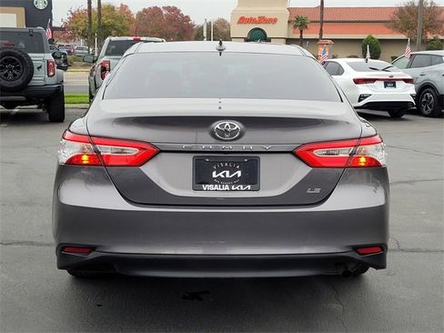 Used 2019 Toyota Camry LE image 6