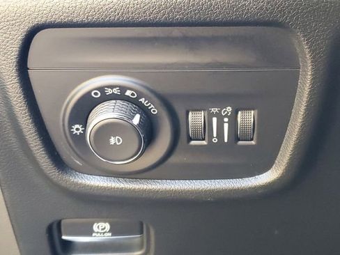 Used 2021 Jeep Grand Cherokee L Summit w/ Advanced Protech Group IV AWD/4WD image 21