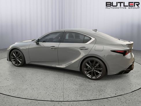 Used 2025 Lexus IS 350 F Sport RWD image 10