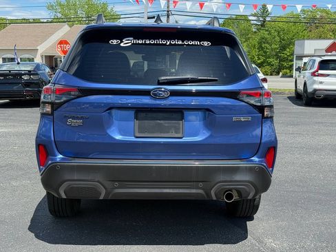Used 2025 Subaru Forester Limited AWD/4WD image 4