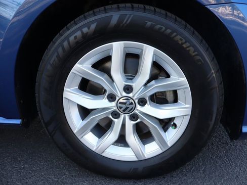 Used 2017 Volkswagen Passat 1.8T S FWD image 44