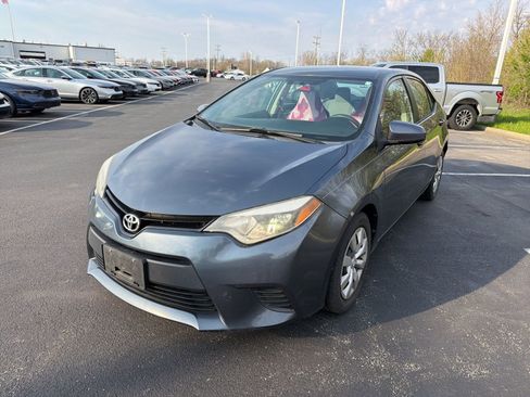 Used 2014 Toyota Corolla LE image 2